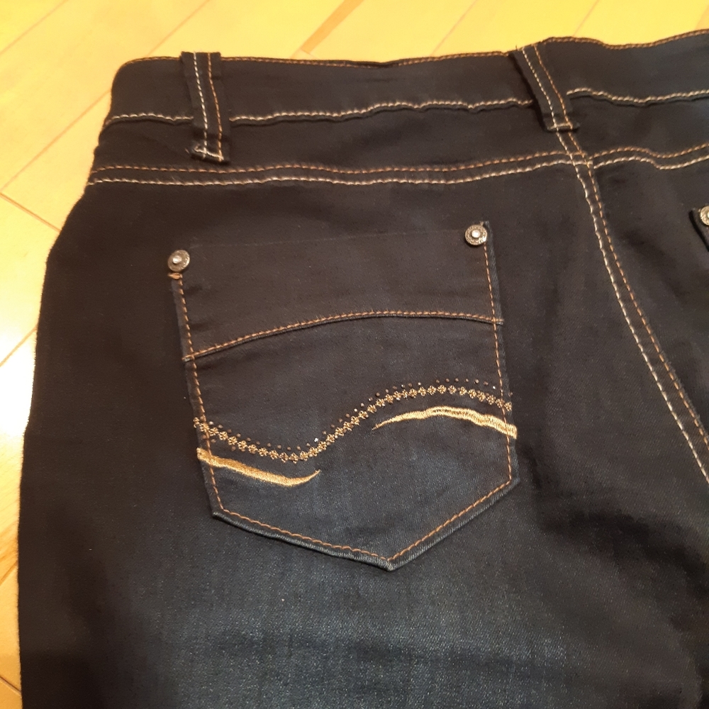 Suko Jean's jean capris